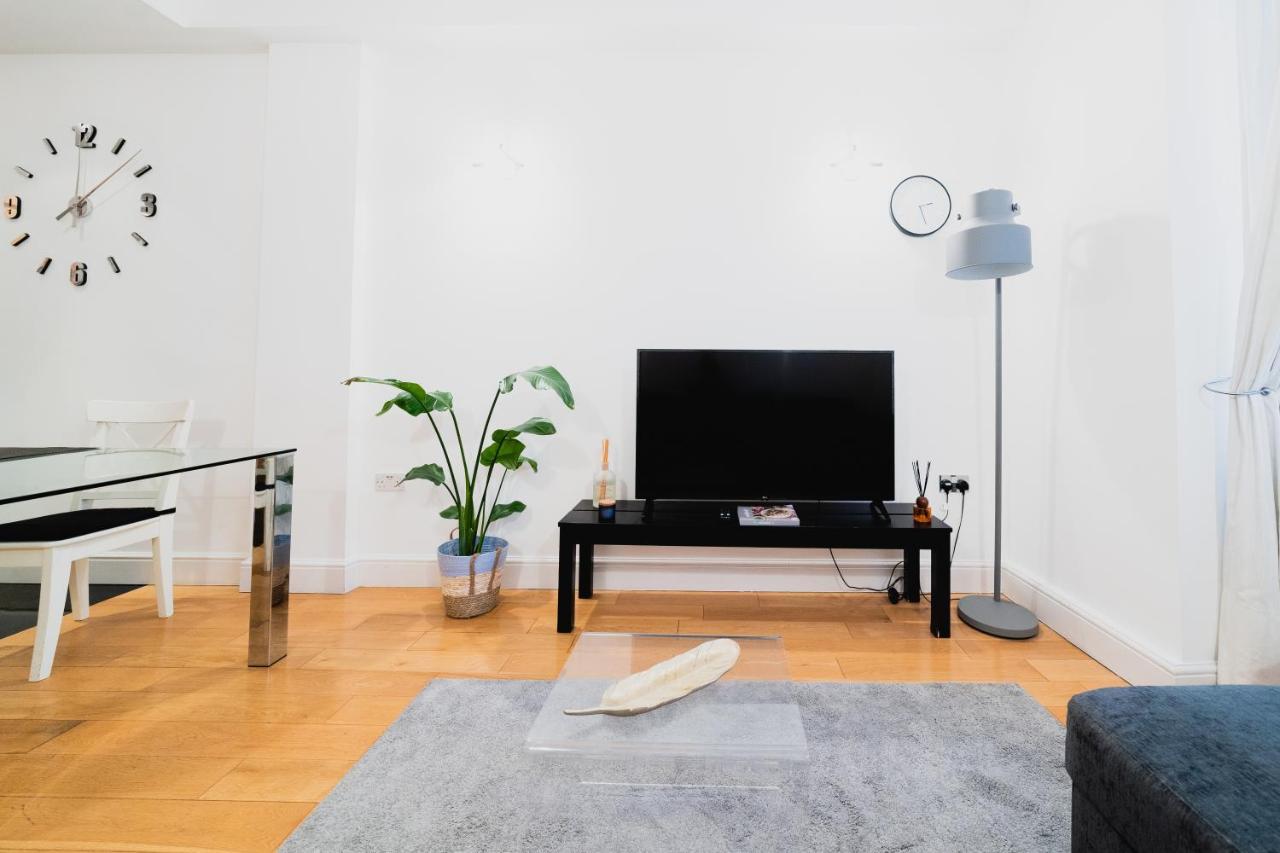 Covent Garden 2-Bedroom Apartment London Kültér fotó