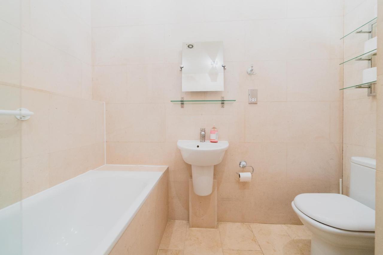 Covent Garden 2-Bedroom Apartment London Kültér fotó